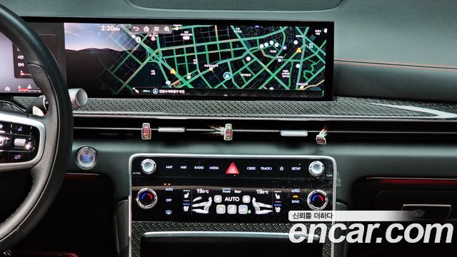Genesis GV80 2024 — photo 14