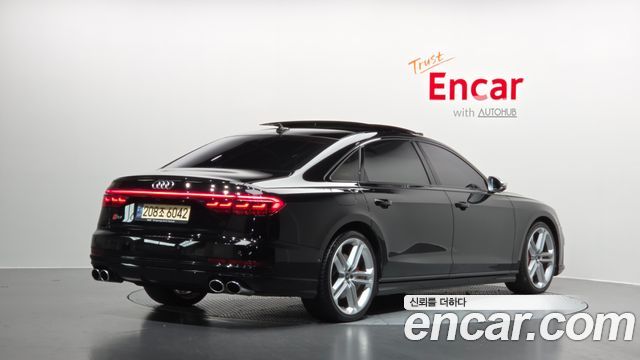 Audi S8 2021 — photo 2