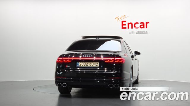 Audi S8 2021 — photo 4