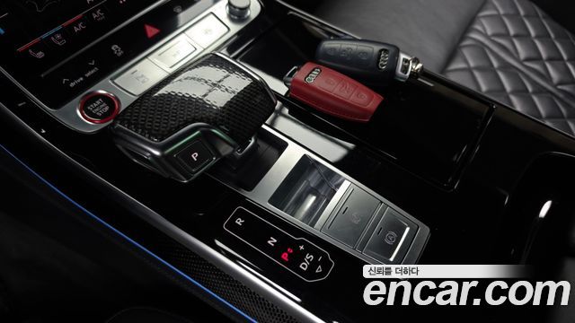 Audi S8 2021 — photo 9