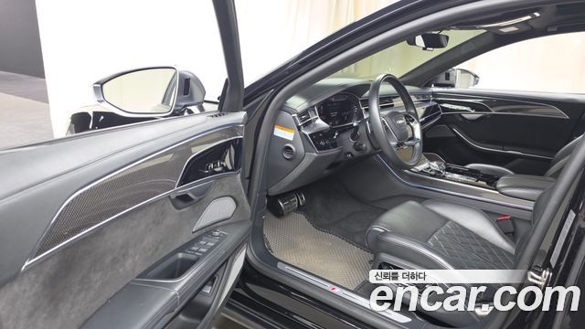 Audi S8 2021 — photo 10