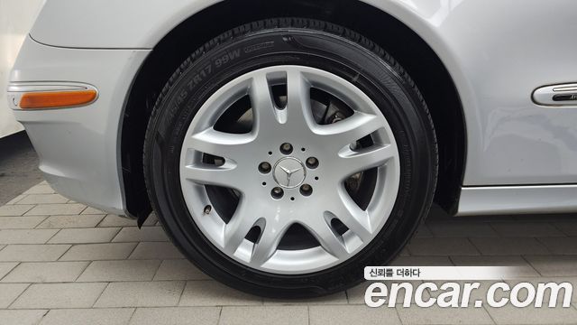 Mercedes-Benz E-Class 2007 — photo 5