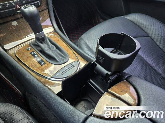 Mercedes-Benz E-Class 2007 — photo 9