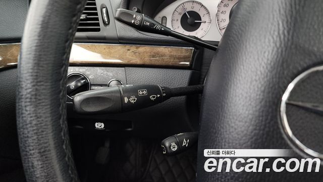 Mercedes-Benz E-Class 2007 — photo 15