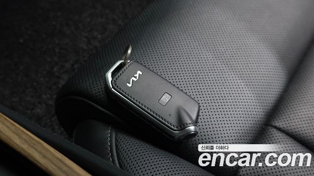 Kia K9 2023 — photo 32