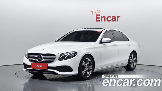 Mercedes-Benz E-Class 2019 — photo 1