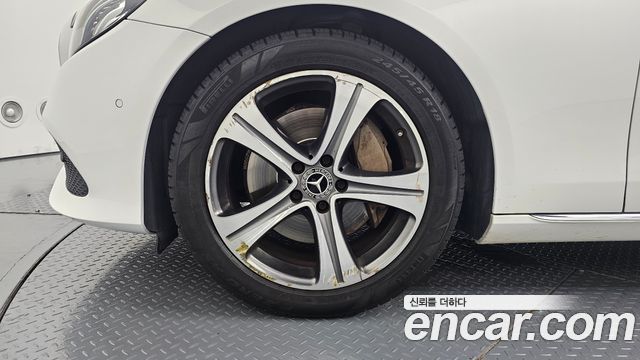 Mercedes-Benz E-Class 2019 — photo 5