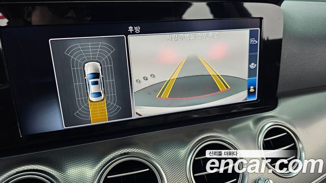Mercedes-Benz E-Class 2019 — photo 21