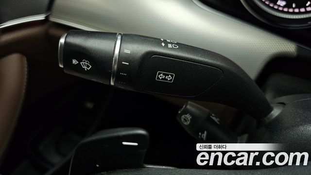 Mercedes-Benz E-Class 2019 — photo 28