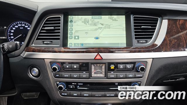 Hyundai Genesis 2016 — photo 20