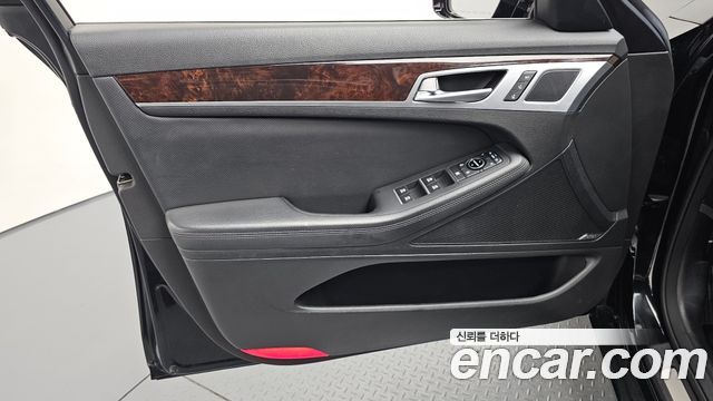 Hyundai Genesis 2016 — photo 14
