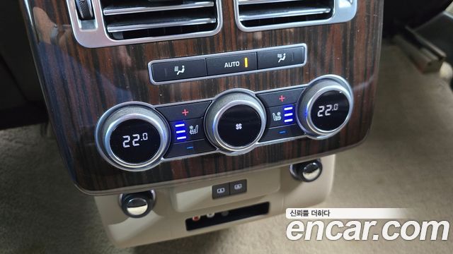 Land Rover Range Rover 2016 — photo 18