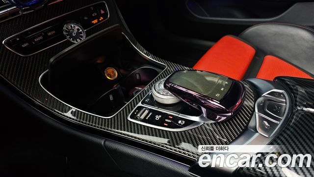 Mercedes-Benz C-Class 2018 — photo 12