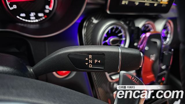 Mercedes-Benz C-Class 2018 — photo 26