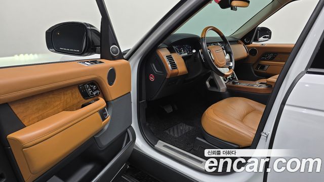 Land Rover Range Rover 2020 — photo 10
