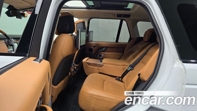 Land Rover Range Rover 2020 — photo 12