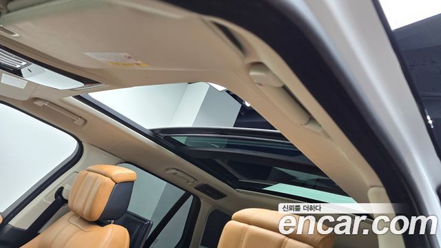 Land Rover Range Rover 2020 — photo 18