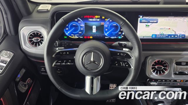 Mercedes-Benz G-Class 2025 — photo 19
