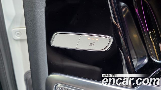 Mercedes-Benz G-Class 2025 — photo 25