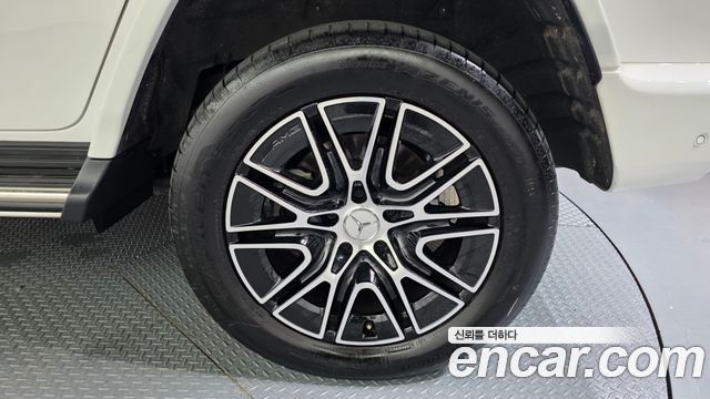 Mercedes-Benz G-Class 2025 — photo 7