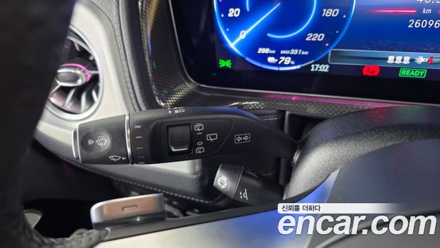Mercedes-Benz G-Class 2025 — photo 30