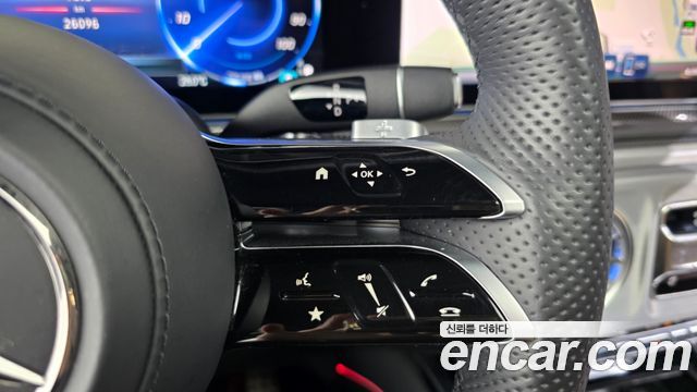 Mercedes-Benz G-Class 2025 — photo 33
