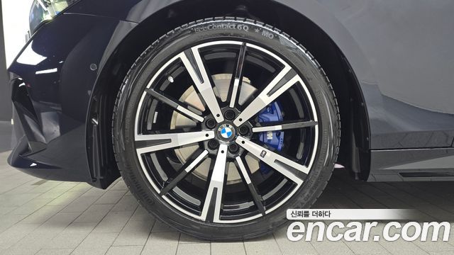 BMW 5-Series 2025 — photo 5