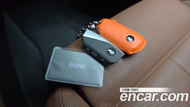 BMW 5-Series 2025 — photo 24