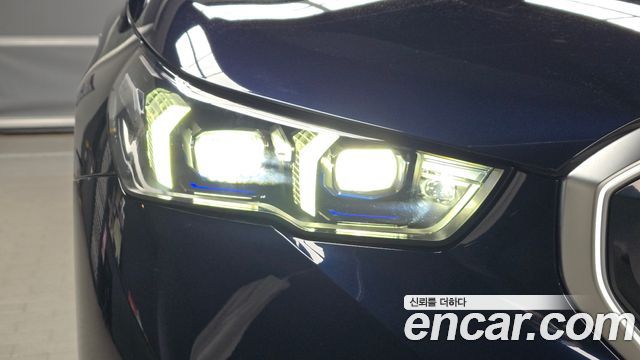 BMW 5-Series 2025 — photo 8