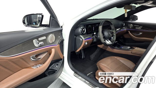 Mercedes-Benz E-Class 2021 — photo 13