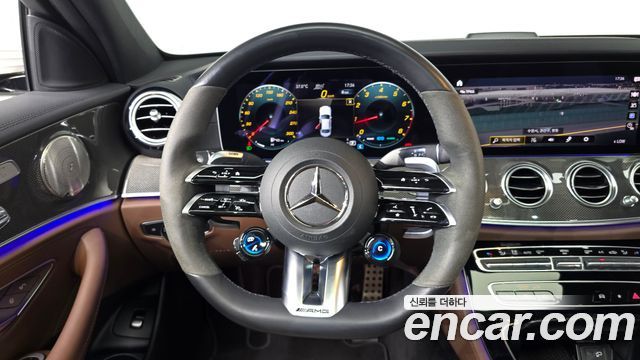 Mercedes-Benz E-Class 2021 — photo 19