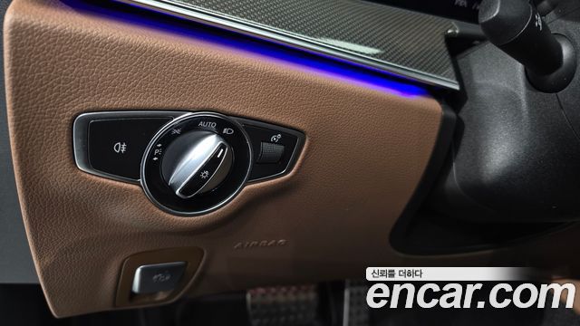Mercedes-Benz E-Class 2021 — photo 26
