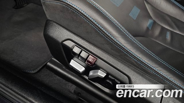 BMW M2 2019 — photo 16