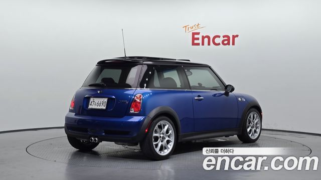 Mini Cooper 2006 — photo 2