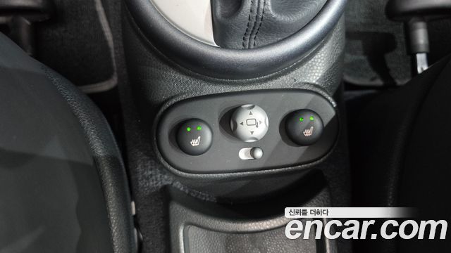 Mini Cooper 2006 — photo 13