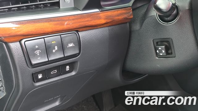 Kia K7 2016 — photo 13