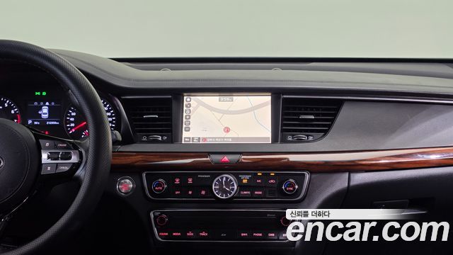 Kia K7 2016 — photo 16