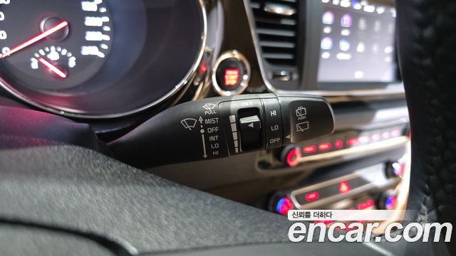 Kia Canival 2019 — photo 30