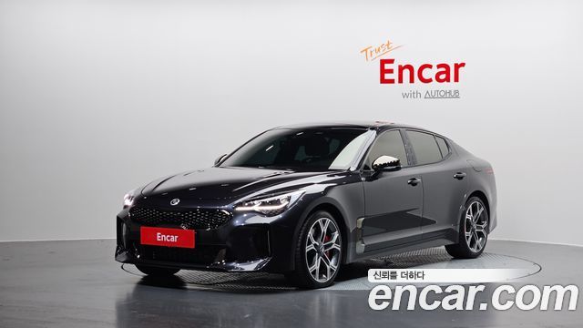 Kia Stinger 2019 — photo 1