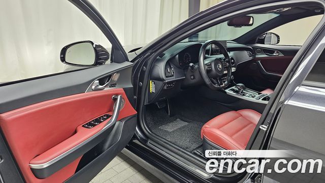 Kia Stinger 2019 — photo 13
