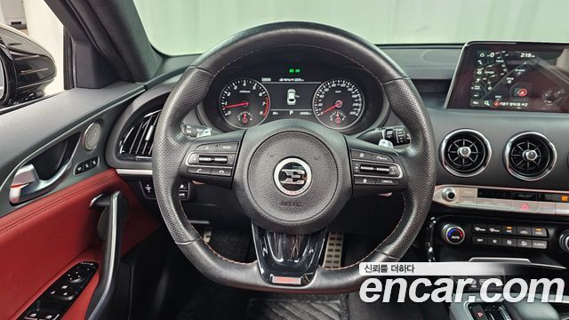 Kia Stinger 2019 — photo 18