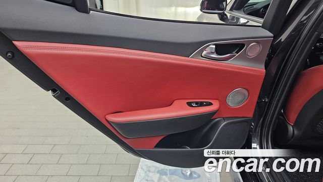 Kia Stinger 2019 — photo 15