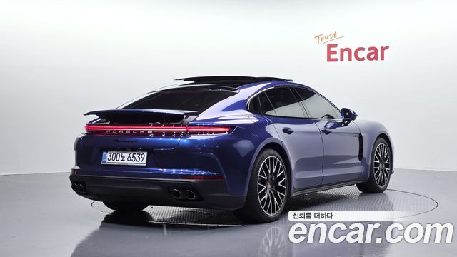 Porsche Panamera 2026 — photo 2
