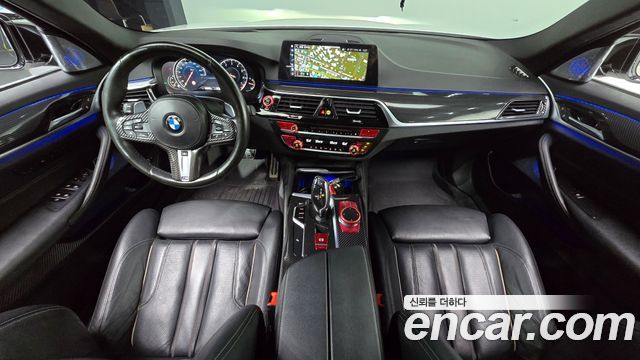 BMW 5-Series 2018 — photo 10