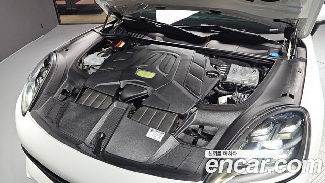 Porsche Cayenne 2020 — photo 6