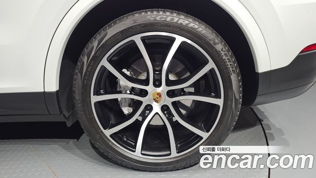 Porsche Cayenne 2020 — photo 7