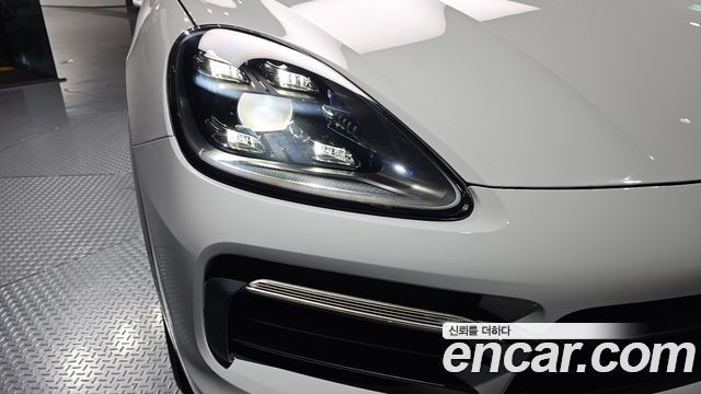Porsche Cayenne 2020 — photo 8