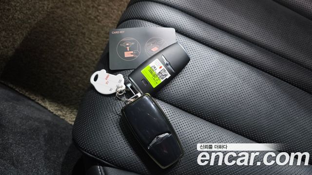 Genesis G80 2021 — photo 24