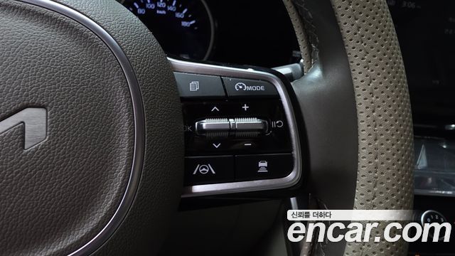 Kia Canival 2023 — photo 23