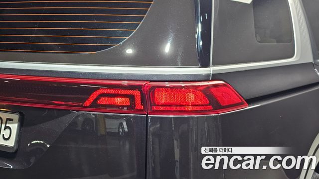 Kia Canival 2023 — photo 9